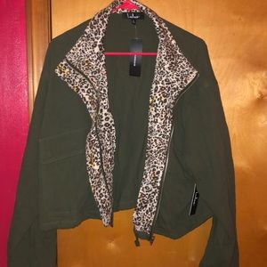 Lulu’s olive green crop jacket